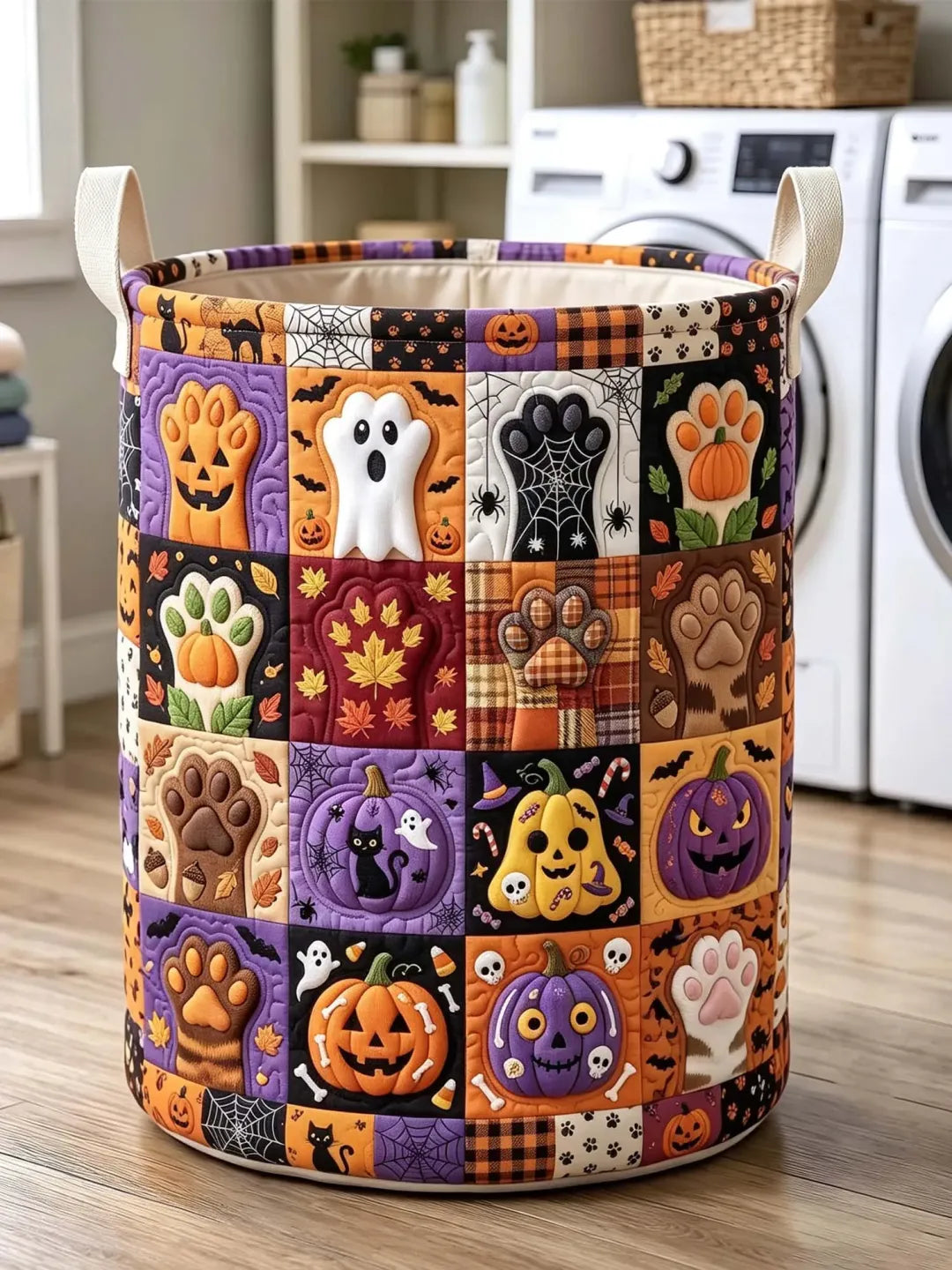 Gesteppter Wäschekorb – Katzenpfoten und Halloween-Kürbisse